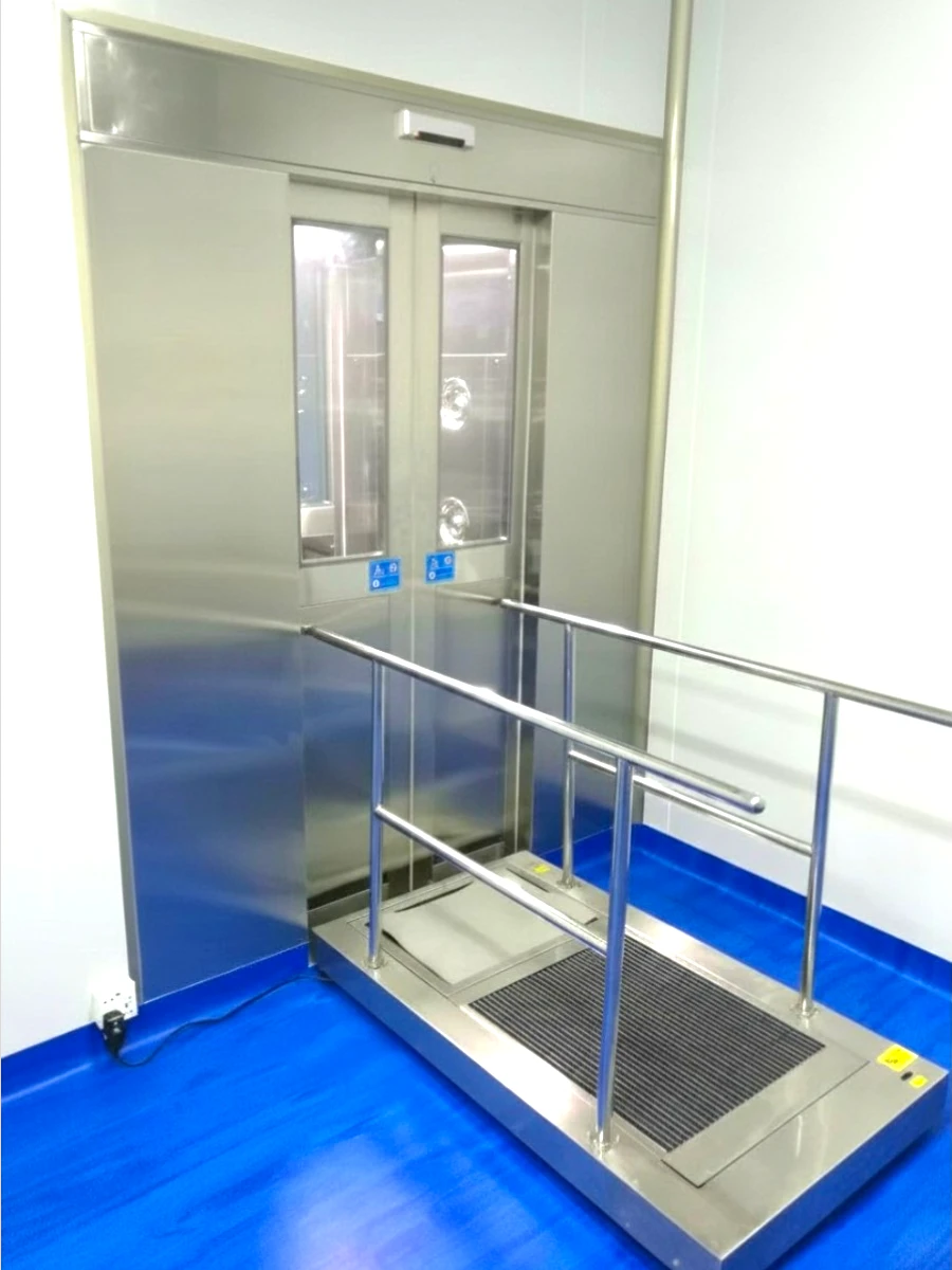 Automated Air Shower System with Integrated Sole Cleaner for Semiconductor & Microelectronics Manufacturing
