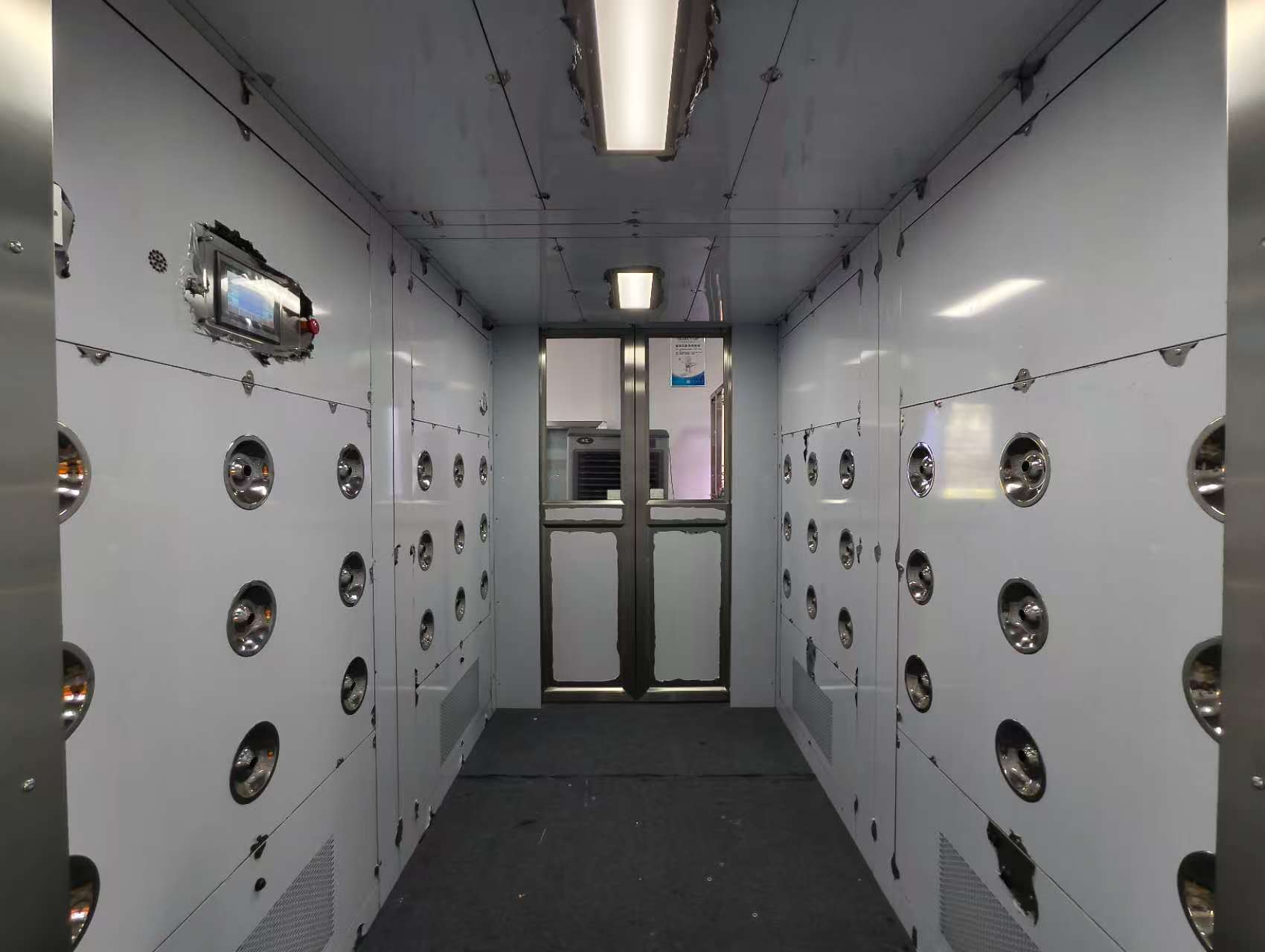 Custom Sliding Door Personnel Air Shower Tunnel