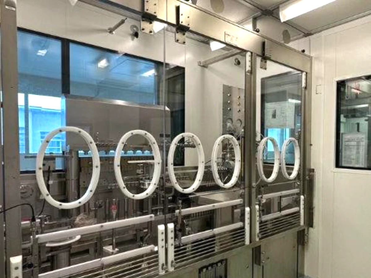 Pharmaceutical Filling with RABS Pharmaceutical Filling with RABS