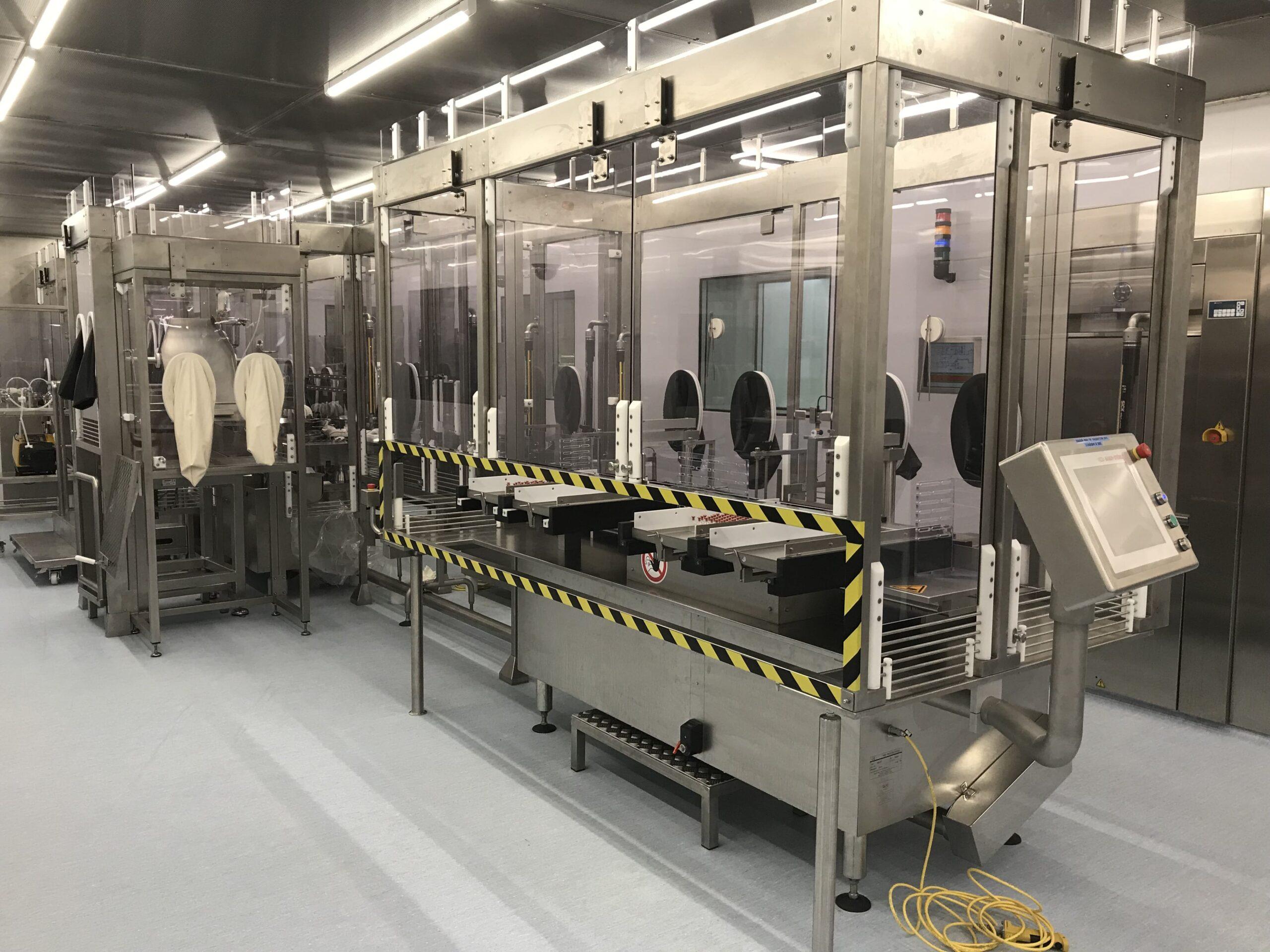 ustomized LAF + RABS system for aseptic pharmaceutical manufacturing
